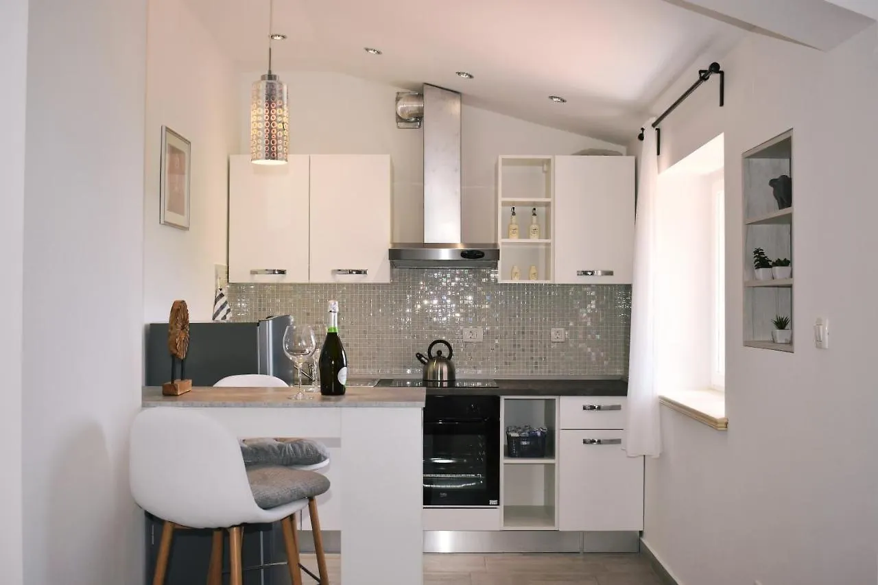 Klikly Apartment Labin