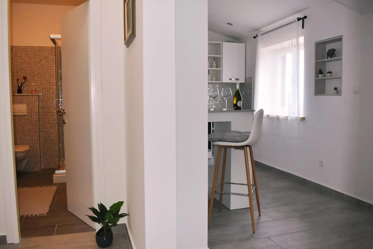 Klikly Apartment Labin